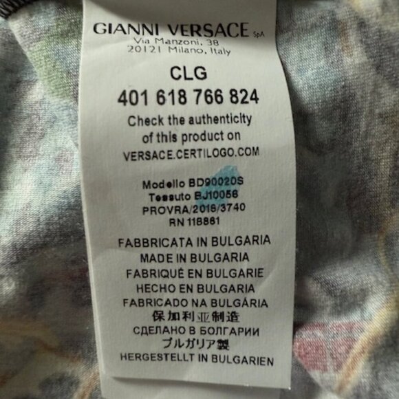 Versus Versace Womens T-Shirt Short Sleeve Baroque Pattern Multicolor Size M EUC - Picture 14 of 16